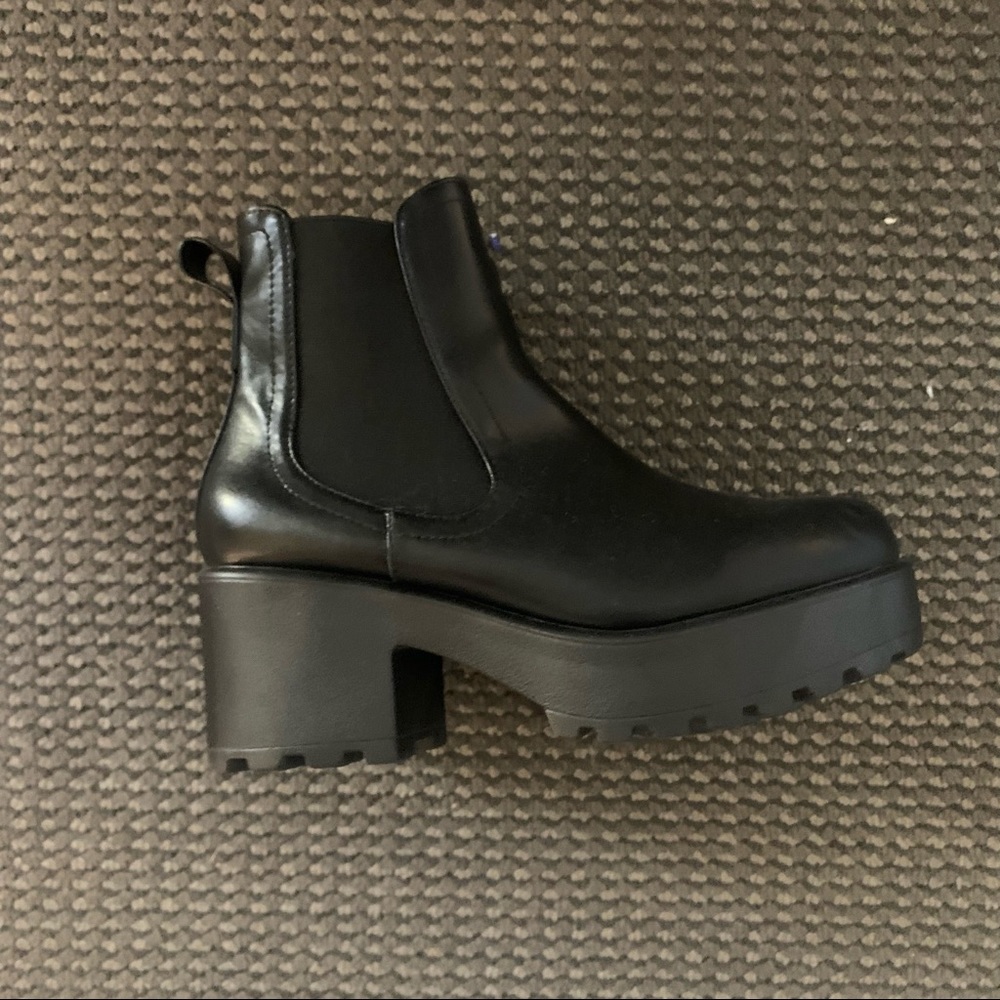 Black Chunky Boots